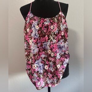 Victoria’s Secret Floral Camisole Tank Size L 🎀